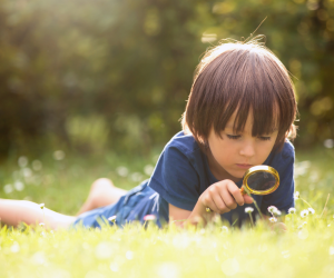 Comment la nature aide les enfants à grandir