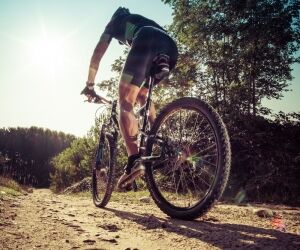 Nos conseils pour bien choisir son VTT électrique ? 🚵