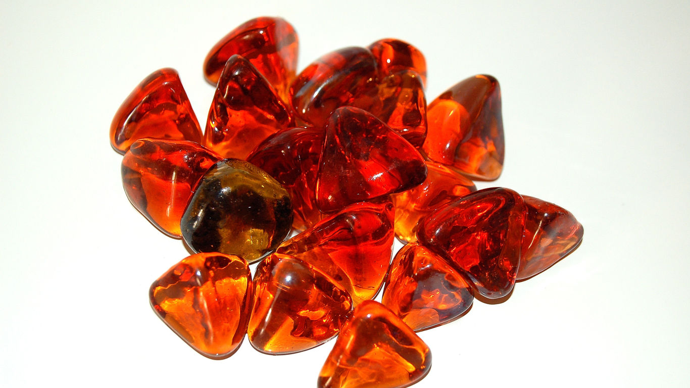 Ambre Origines Et Vertus De Cette Pierre Precieuse