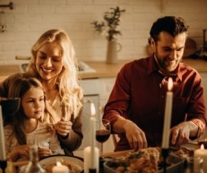 Comment présenter son nouveau conjoint à ses enfants ? Refaire sa vie sans déstabiliser.