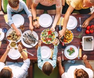 A l'aide ! Comment l'astrologie peut m'aider à réussir mes réunions de famille ?