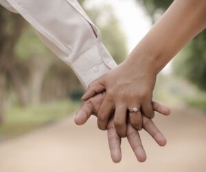 Maison 7 en astrologie : signification et impact dans un thème natal