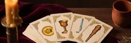 Tirage du tarot espagnol : les 4 méthodes et la croix