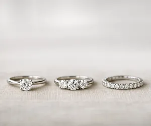 Signification du nombre de pierres sur une bague : toutes les formes de l'amour